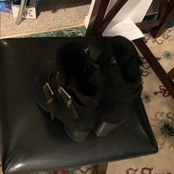 Black shoe dazzle booties - Picture 3 of 4